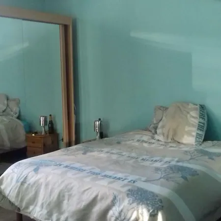 Domaine De Fontenelay Bed & Breakfast
